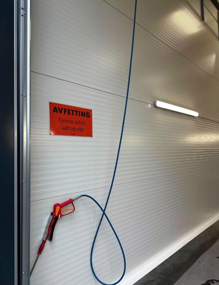 Avfettingspistol i hallen